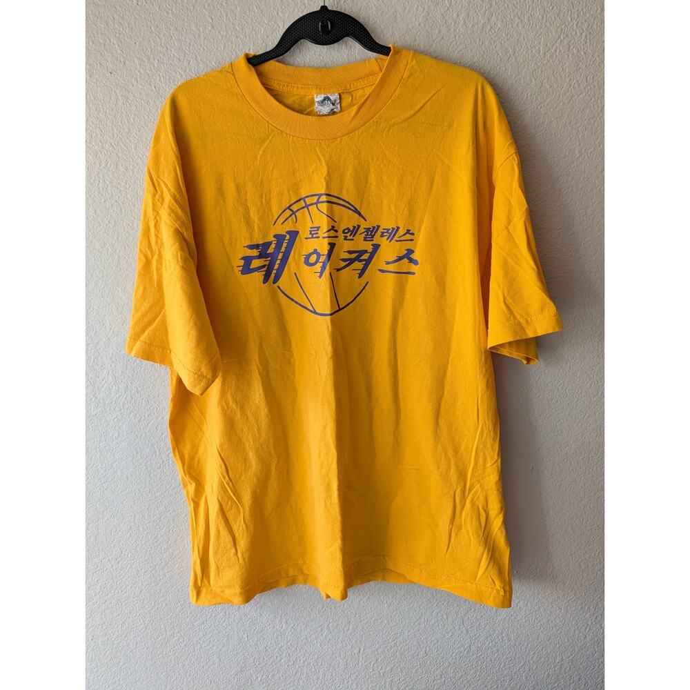Alstyle Apparel & Activewear Los Angeles Lakers Yellow Graphic Tee Men’s XL